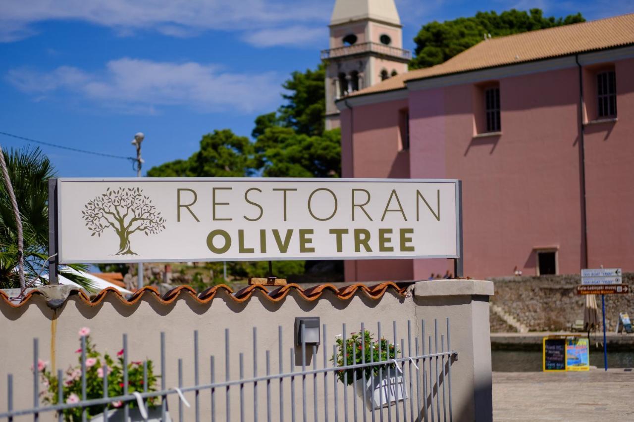 Hotel Vila Conte Veli Losinj Exterior photo